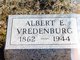  Albert E. Vredenburg