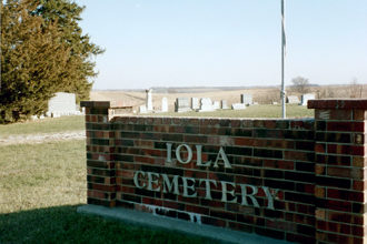 Iola Cemetery