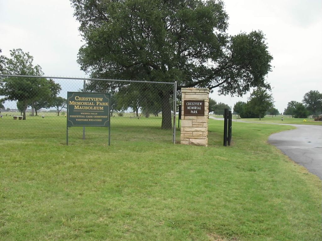 Crestview Memorial Park