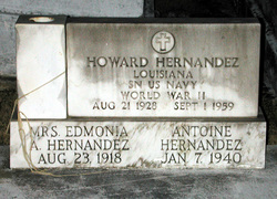 Howard Hernandez 