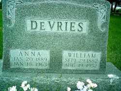 William DeVries 