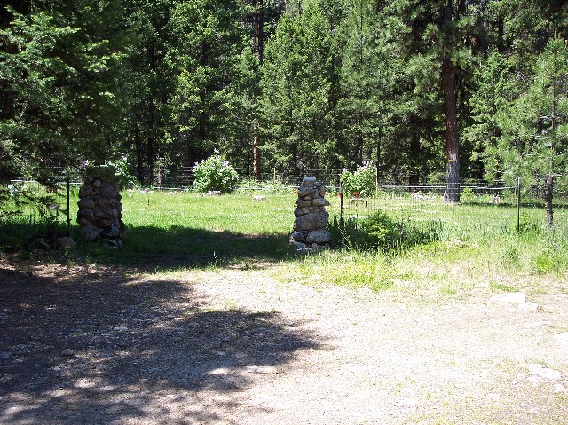 Yellow Pine Pioneer Cemetery
