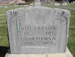 Elizabeth Larson 