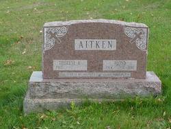 Therese “Que” <I>Bauer</I> Aitken 