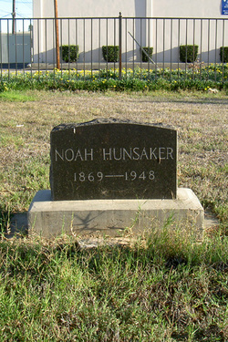 Noah Hunsaker 