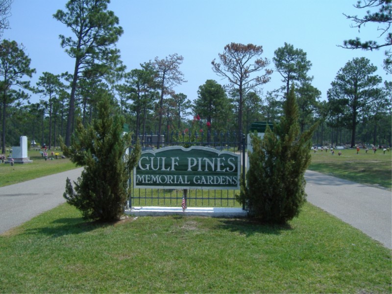 Gulf Pines Memorial Gardens