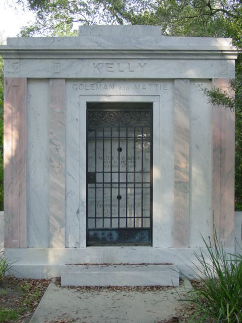 Kelly Mausoleum