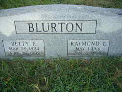 Betty Elizabeth <I>Wells</I> Blurton 