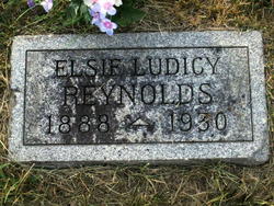 Elsie Ludicy Reynolds 