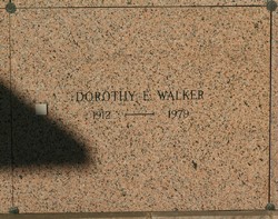 Dorothy Elizabeth <I>Wallace</I> Walker 