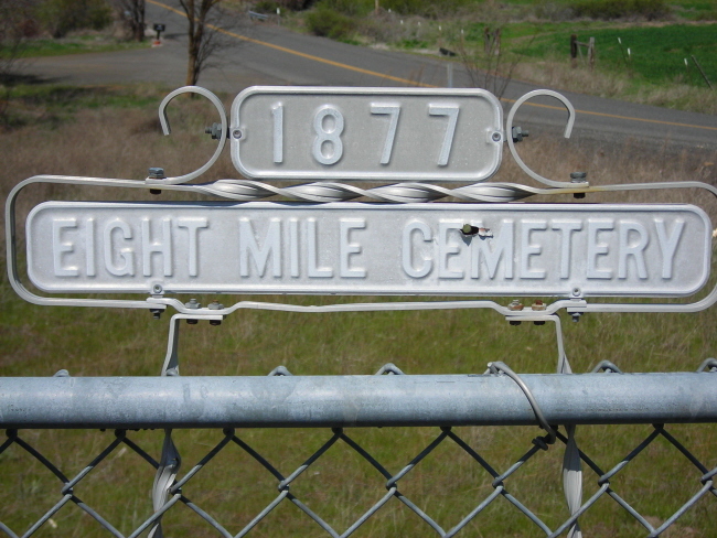 Eight Mile Cemetery
