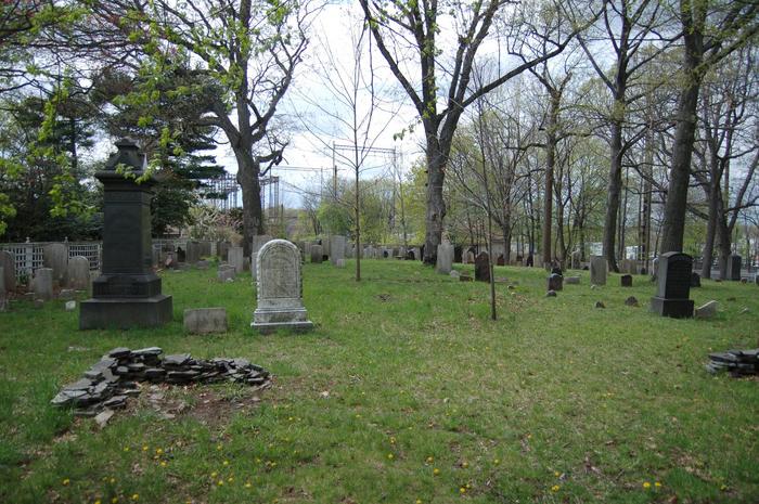 Old Colonial Cemetery of Metuchen