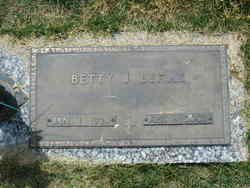 Betty Jane <I>Hedrick</I> Benak 