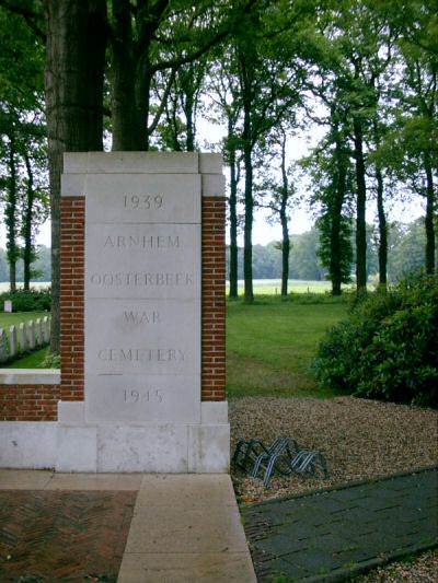 Arnhem War Cemetery