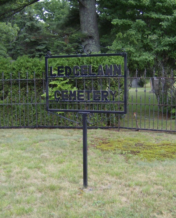 Ledgelawn Cemetery