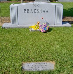 Earl Raphneal Bradshaw Jr.