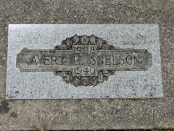 Avery Gordon Snelson 