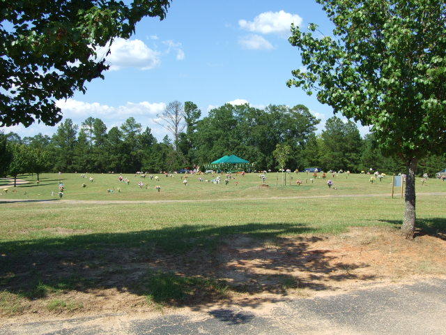 Magnolia Lawn Cemetery