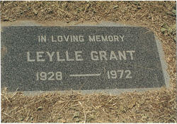 Leylle Grant 