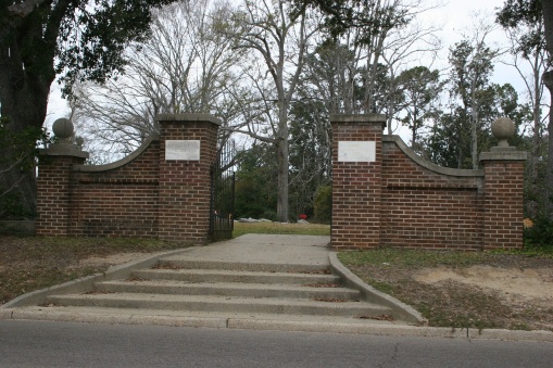 Crestview Memorial Cemetery