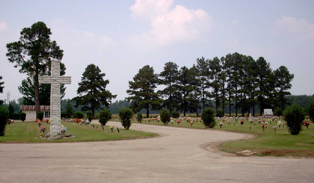 Pinewood Memorial Park