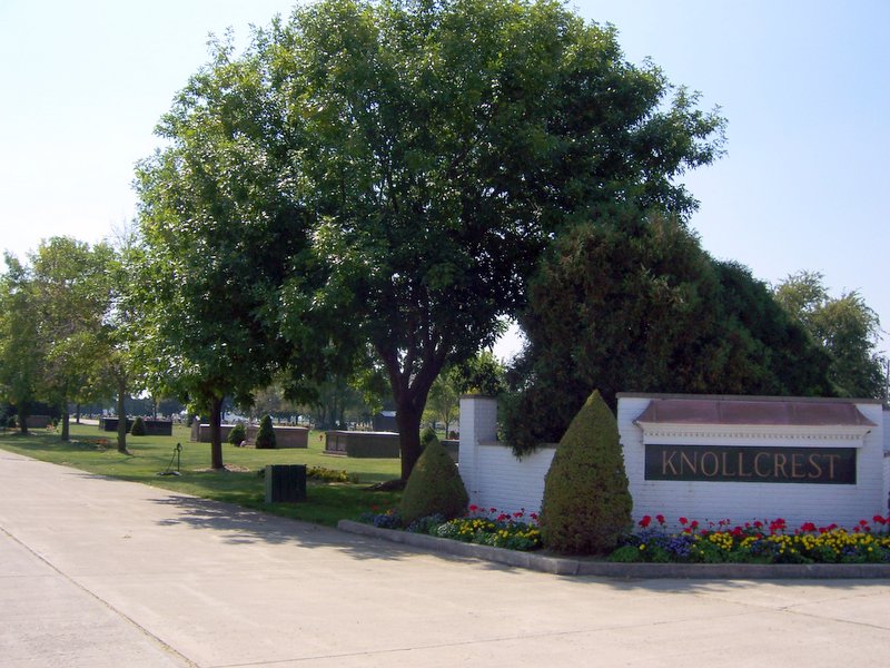 Knollcrest Cemetery