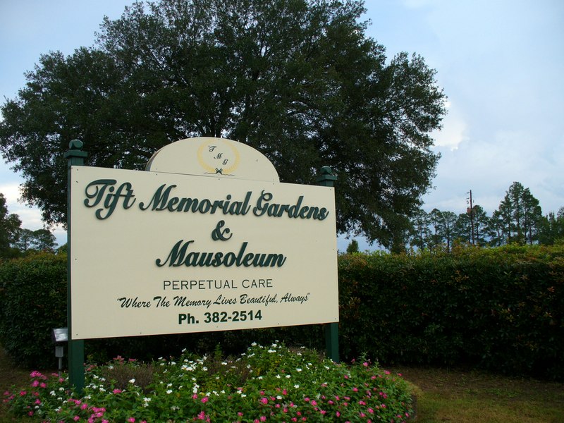 Tift Memorial Gardens and Mausoleum