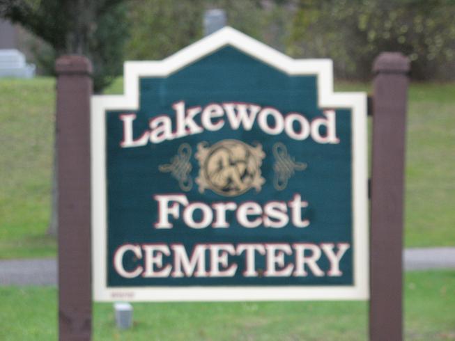 Lakewood Forest Cemetery