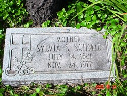 Sylvia S. Schmid 