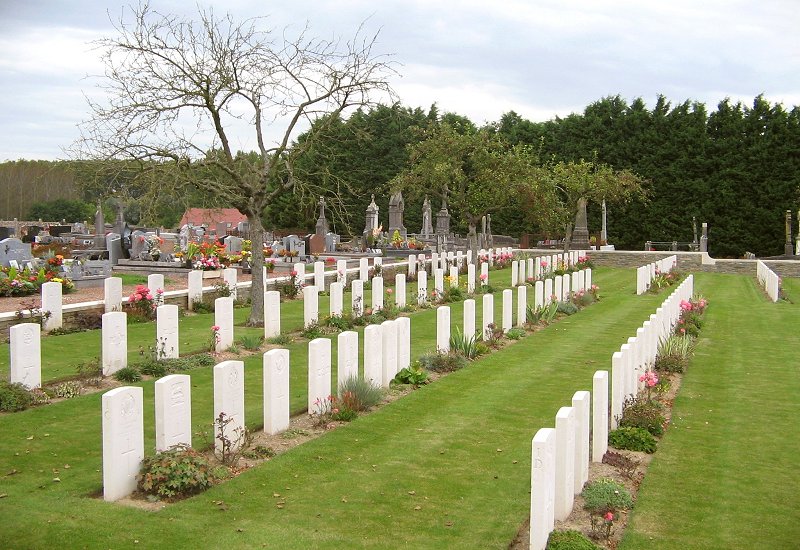Mericourt-l'Abbe Communal Cemetery Extension