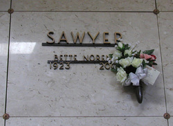 Bette Norene <I>Hoge</I> Sawyer 