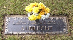Vera Alice <I>Isleb</I> Albrecht 