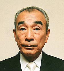 Hitoshi Ueki 