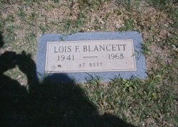 Lois Faye Blancett 