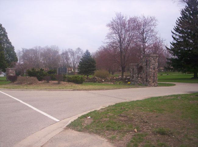 Restlawn Memorial Gardens In Holland Michigan Find A Grave Cemetery