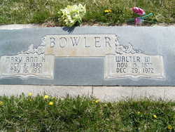 Walter Wallace Bowler 