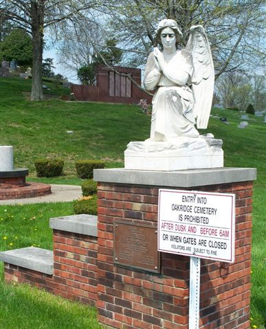 Oakridge Cemetery