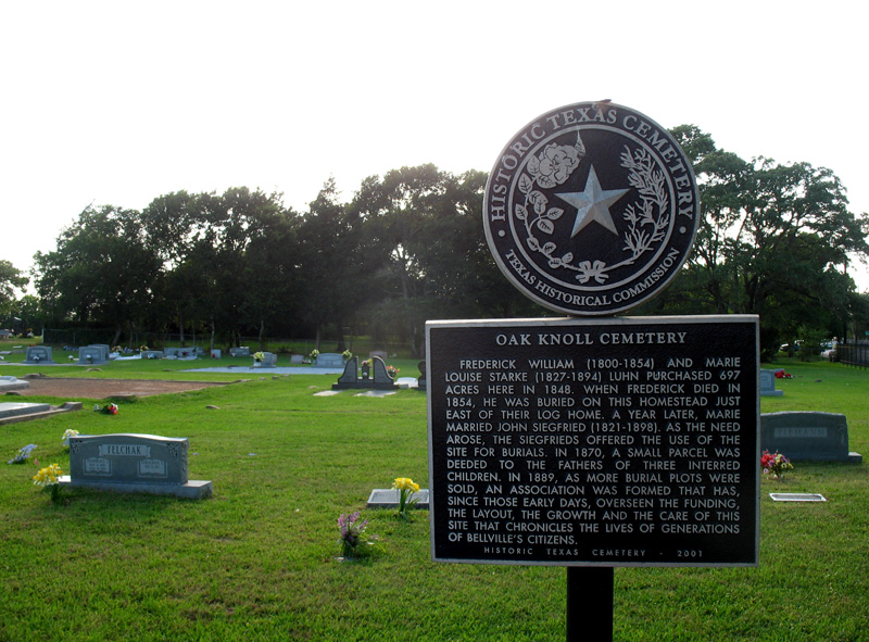 Oak Knoll Cemetery