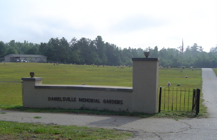 Danielsville Memorial Gardens