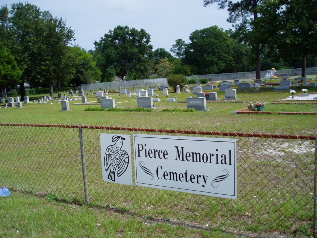 Pierce Memorial Cemetery