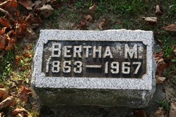 Bertha Mary <I>Laukhuff</I> Albert 