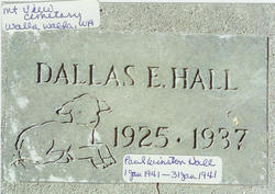 Dallas Eugene Hall 