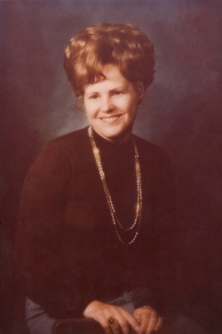 Donna Ruth <I>Ray</I> Soderquist 