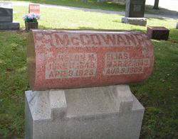 Elias McCowan 
