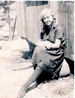 Lillian Bell “Gram” <I>Denney</I> Rogers 