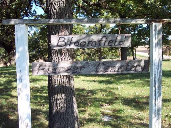 Bloomfield Pioneer Cemetery