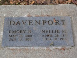Nellie M <I>Larson</I> Davenport 