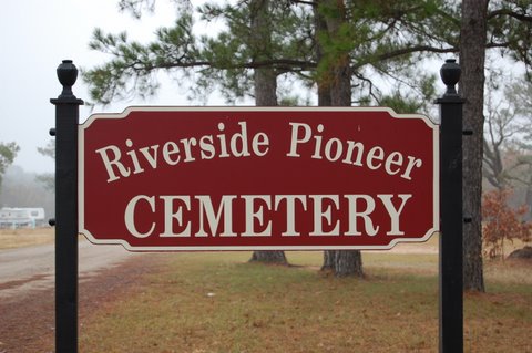 Riverside Pioneer Cemetery