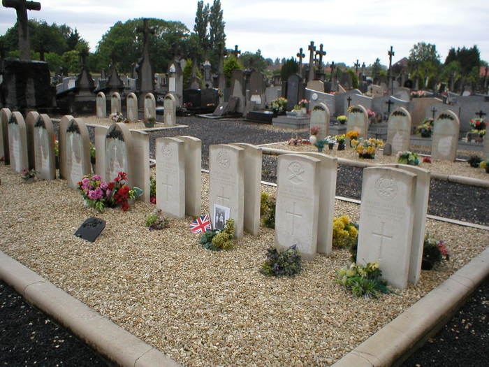 Leers Communal Cemetery
