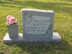 Otto Neuszer Martens 